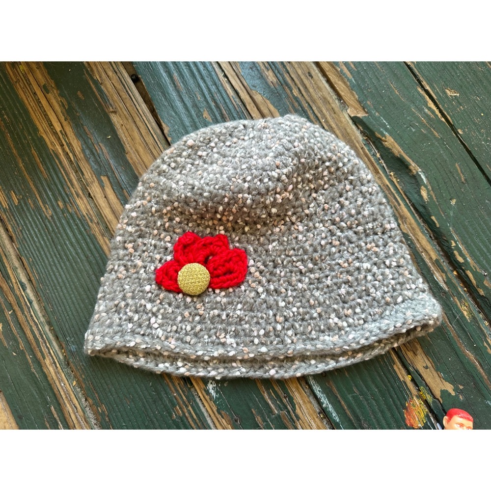 Misslook Gray Knit Beanie Hat Red Crochet Flower Accent 1032342#